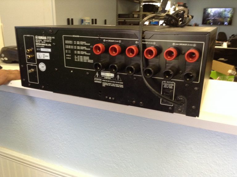 Repair Amp Yahama M-60